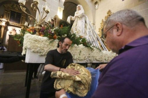 La Santa Cruz de Alicante recupera a su Virgen de los Dolores