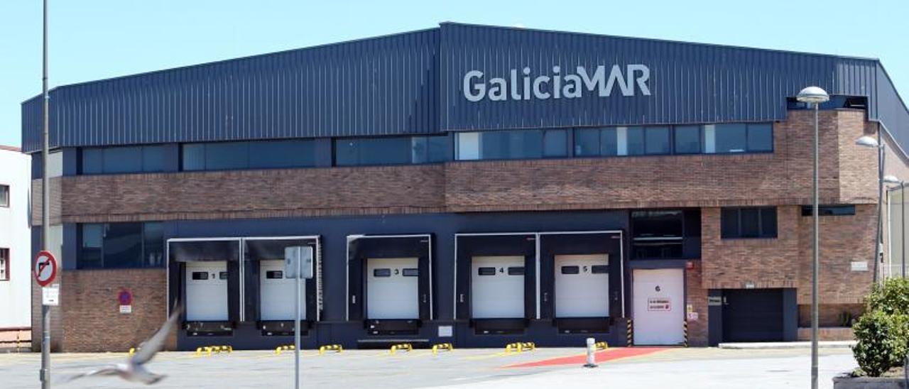 Fachada de Galiciamar, en Bouzas, renovadas tras la compra por parte de Interatlantic.  | MARTA G. BREA