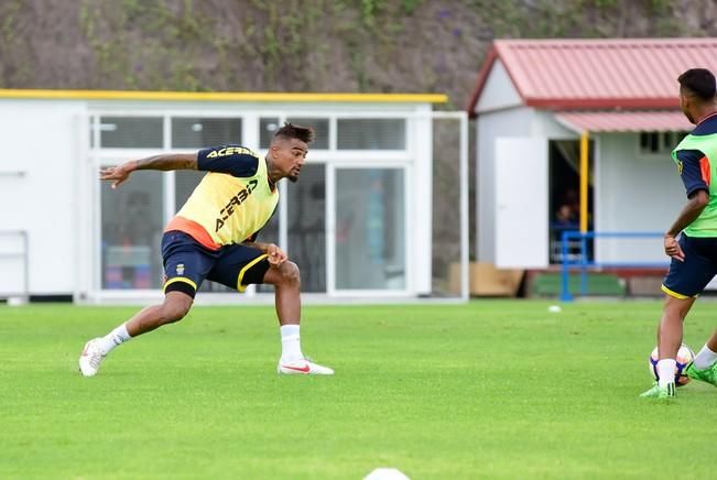 .Entrenamiento de la UD Las Palmas en Barranco ...