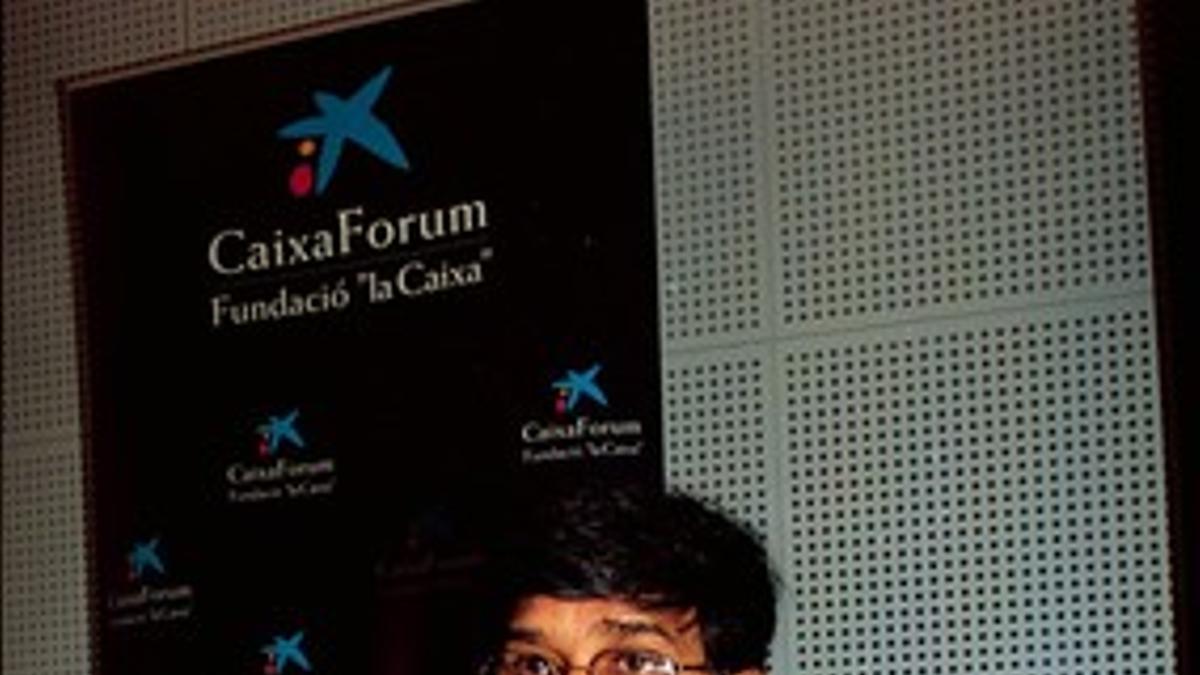 Kailash Satyarthi, durante un acto sobre educación infantil, en el 2002, en el auditorio de La Caixa en Barcelona.