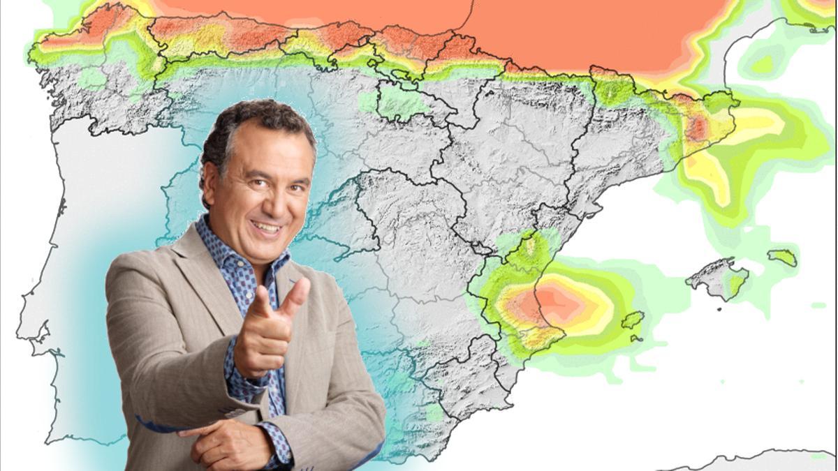 Roberto Brasero junto a un mapa probabilístico de chubascos para el miércoles 11 de septiembre de la Aemet