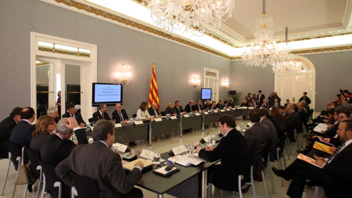 Cumbre anticrisis, en el Palau de Pedralbes, el pasado marzo.