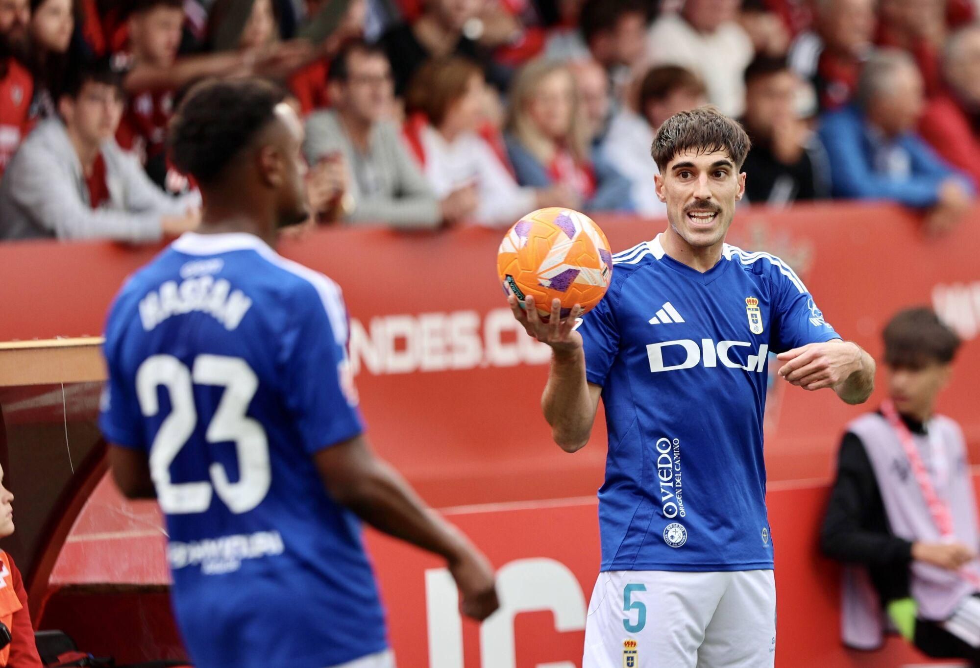 EN IMÁGENES: Ambientazo en el primer partido de la final por el ascenso a Primero entre Mirandés y Real Oviedo