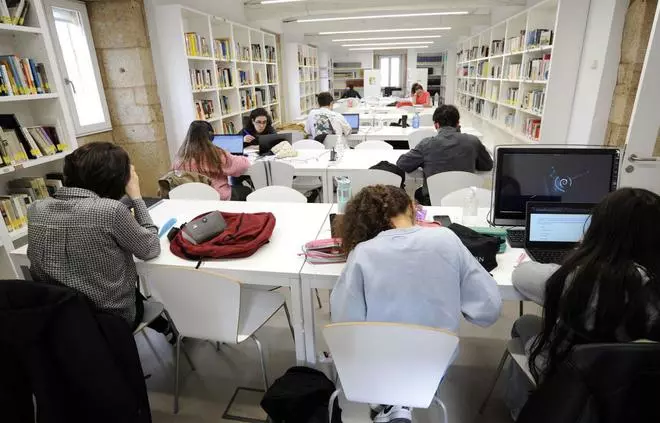 Las bibliotecas notan un gran aumento de usuarios con la llegada del final del curso