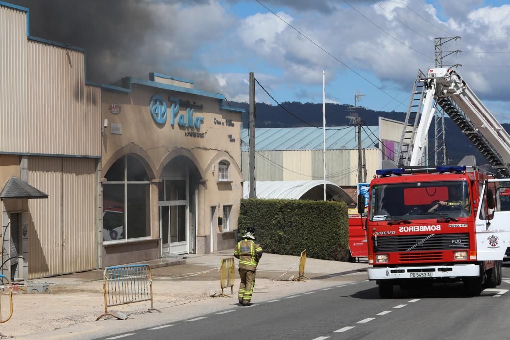 Incendio en una fábrica de O Porriño