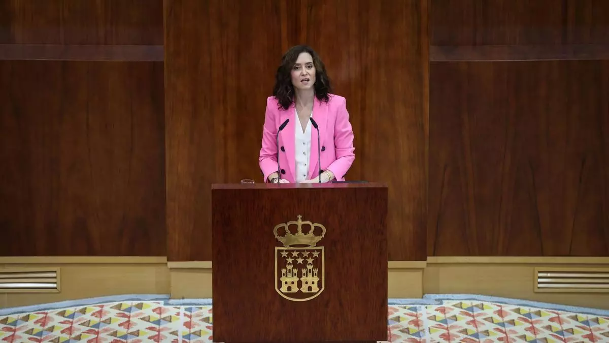 Ayuso arremete contra Sánchez por Ceuta: "Tenemos un presidente aislado y chantajeado"