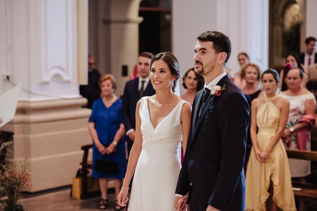 Boda de Meritxell Soler, corte de honor 2018, y el delegado del Joventut de Badalona, Adrià Delgado