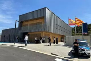 Elena inaugura la comisaría "crucial y estratégica" de los Mossos en La Jonquera que ayudará a liberar a la de Figueres