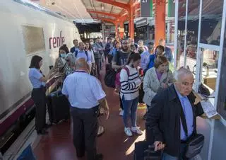 Así ven los pasajeros habituales el cambio de estación de Atocha a Chamartín