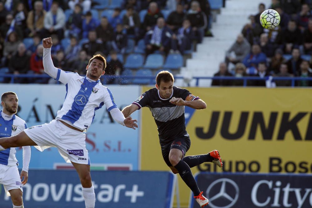 El Elche araña un empate en su campo maldito después de 90 minutos de esfuerzo y sin dejar fisuras defensivas