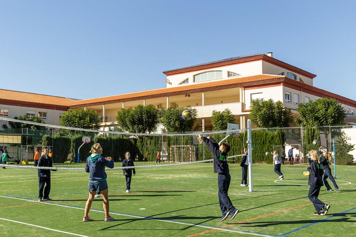 El colegio internacional ELIS Villamartín renueva la acreditación NABSS