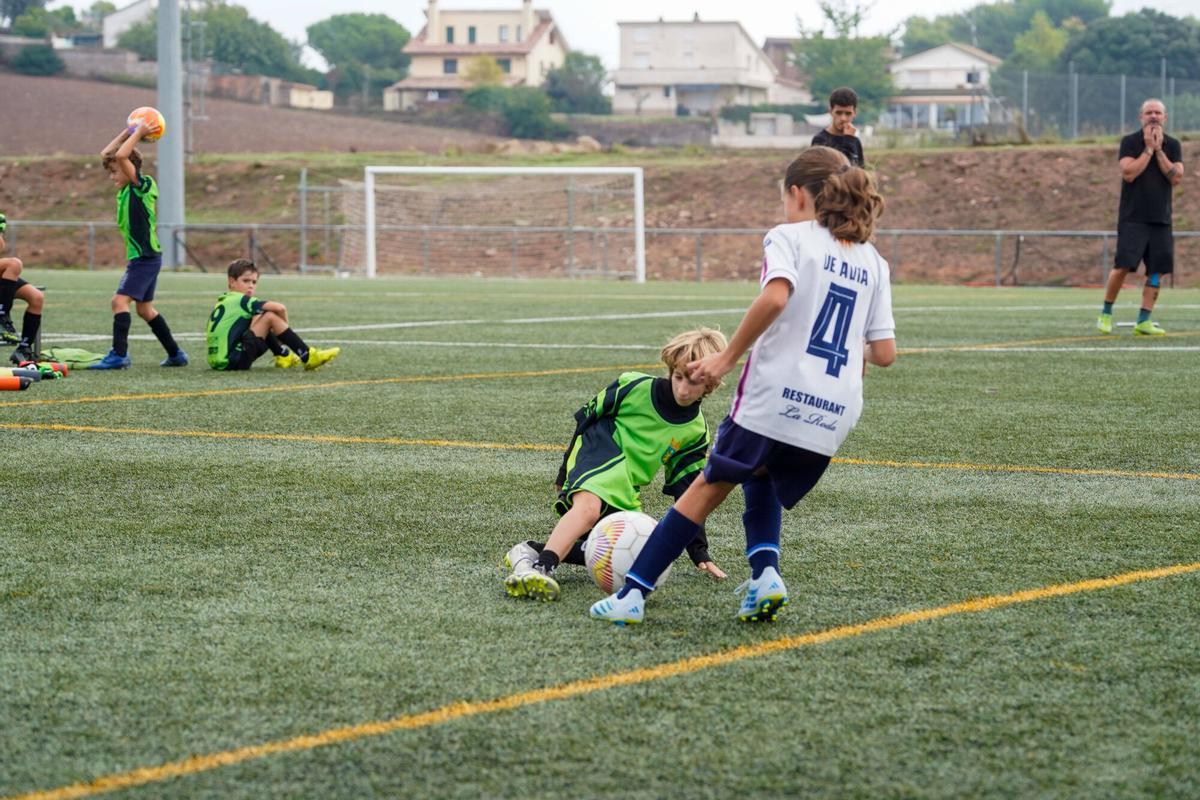 Imatges del Luca Pascual Pardo i el seu debut amb el Castellnou de futbol sub-9 Imatges del Luca Pascual Pardo i el seu debut amb el Castellnou de futbol sub-9