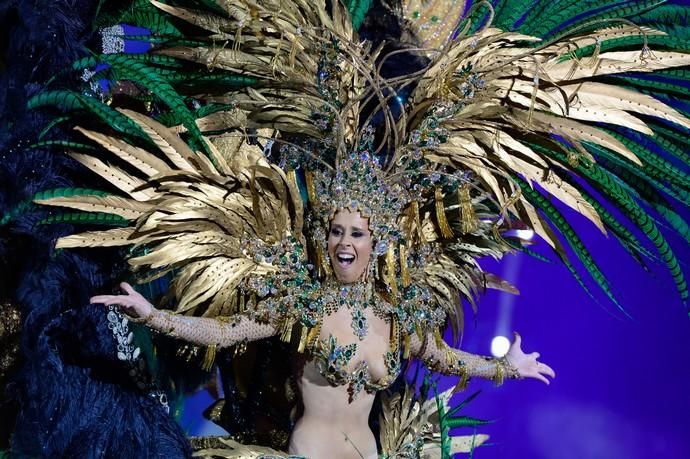 21-02-2020 LAS PALMAS D GRAN CANARIA. Elección de la Reina del Carnaval Candidata 4. RON LA INDIANA presenta a Silvia Hernández del Rosario que llevará el diseño Mírame, de Kilian Betancor Falcón.