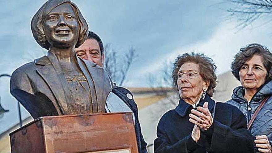 Aurora Picornell tiene un busto en el Molinar.