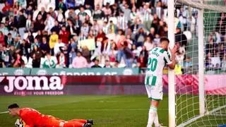 El Córdoba CF sufre otra remontada en casa ante el Huesca