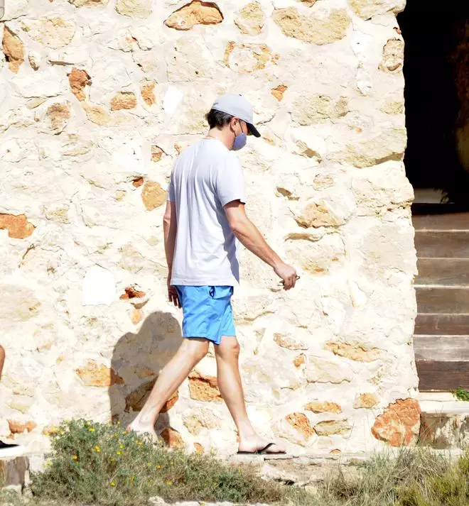 Leonardo DiCaprio, de vacaciones en Ibiza con la joven modelo Meghan Roche