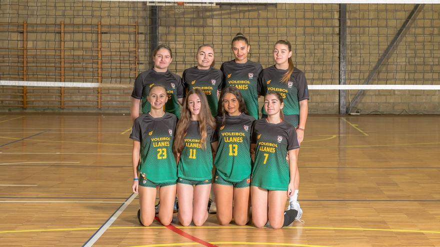 Llanes acoge la fase final del Campeonato de Asturias de Voleibol juvenil femenino