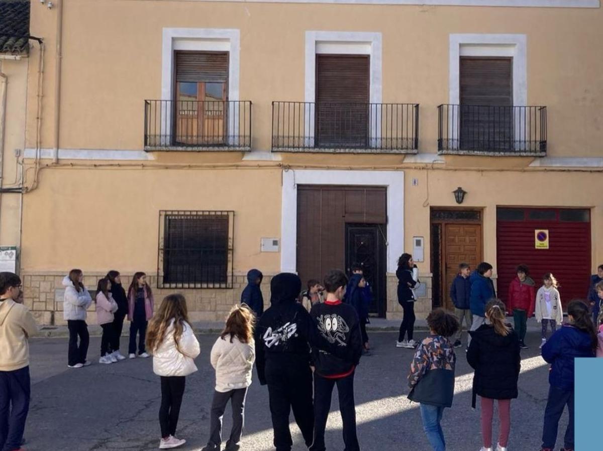 Alumnos del CRA Riu d'Albaida en la jornada de convivencia celebrada en Benissuera.