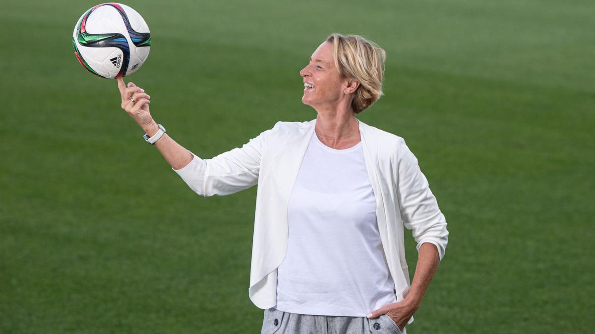 Martina Voss-Tecklenburg will ihren ersten großen Titel als Bundestrainerin holen.
