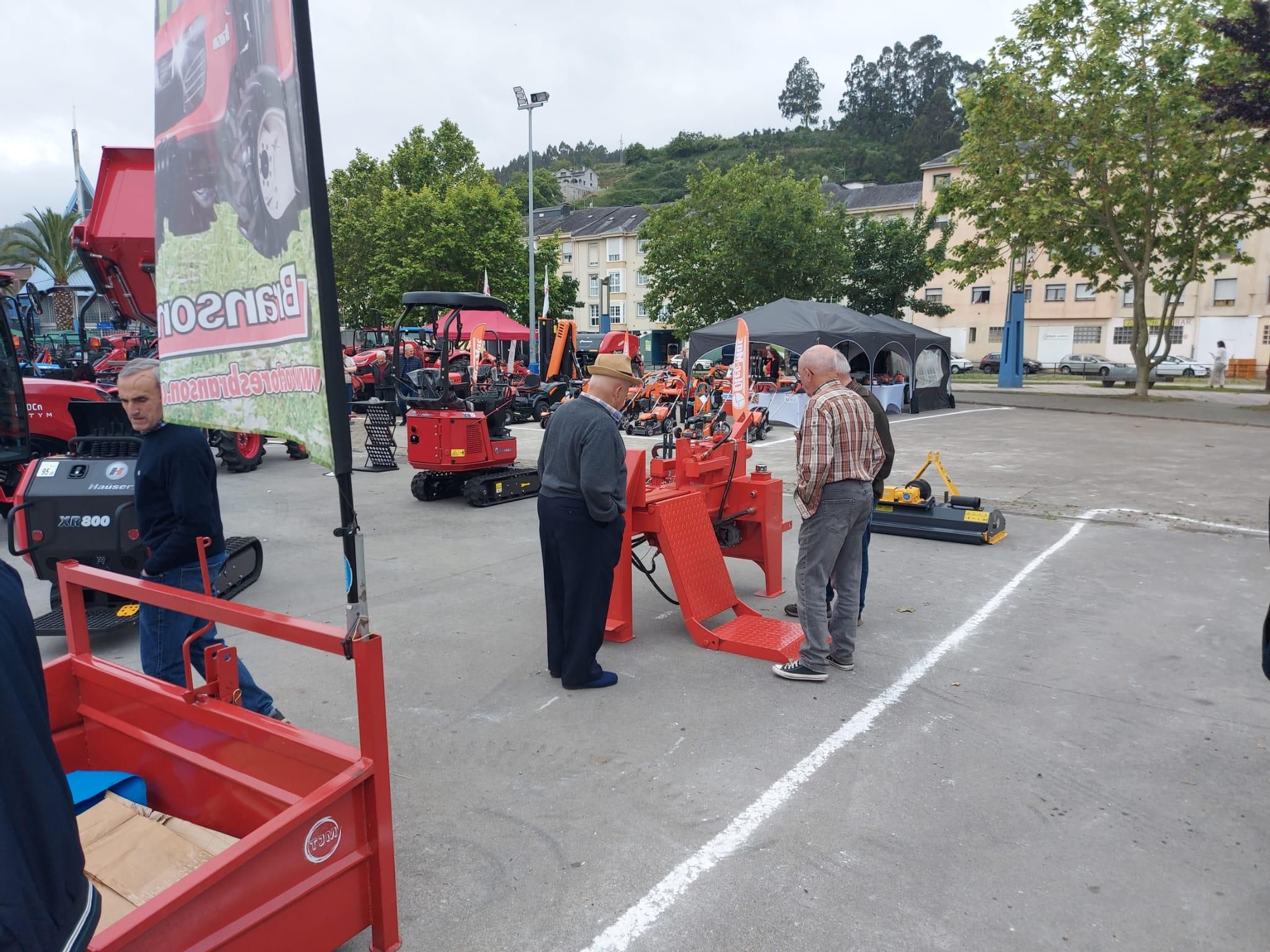 En imágenes: Así fue la primera jornada de la Feria de Muestras de Vegadeo
