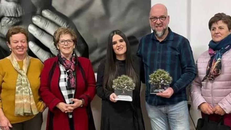 O acto do ano pasado, coa poeta Míriam Ferradáns. |  FdV