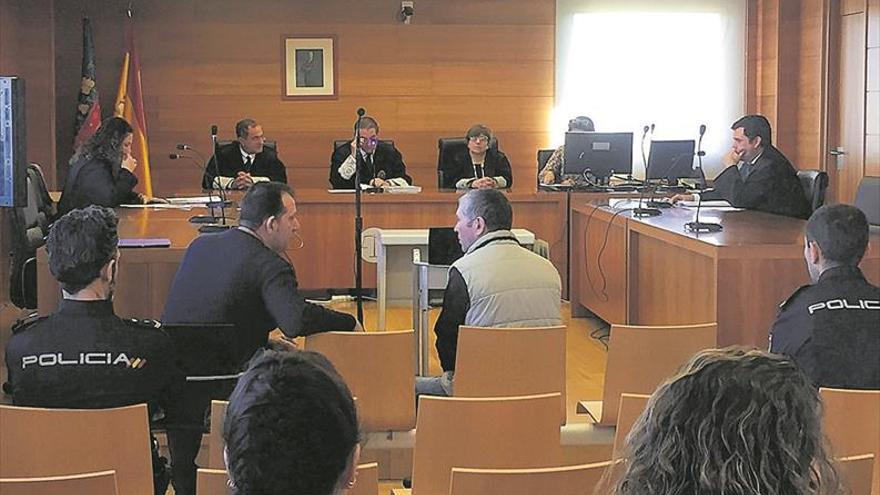 Pena de 5 años por apuñalar a un compañero de trabajo en Castelló