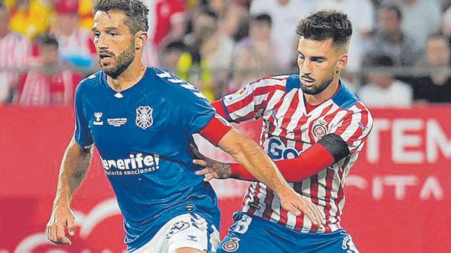 El ex del Zamora CF Aitor Sanz cumple 300 partidos en el CD Tenerife