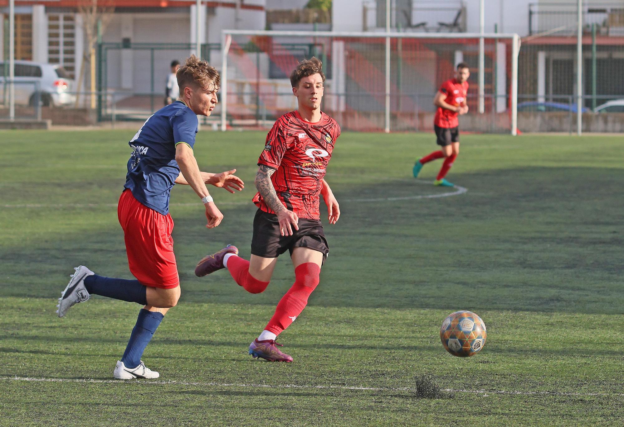 Totes les imatges del partit entre l'Artés i el Pirinaica B