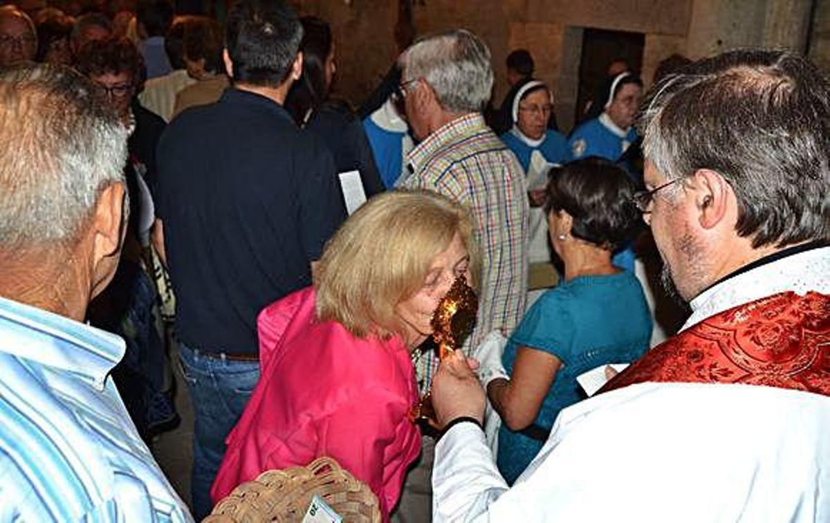 Las reliquias de Inés y María del Carmen, mártires del Pardo, llegan a Avedillo