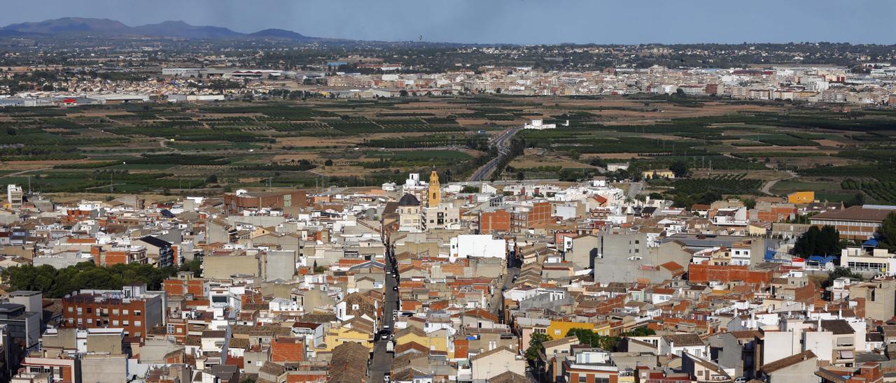 Benaguasil y, al fondo, La Pobla de Vallbona.