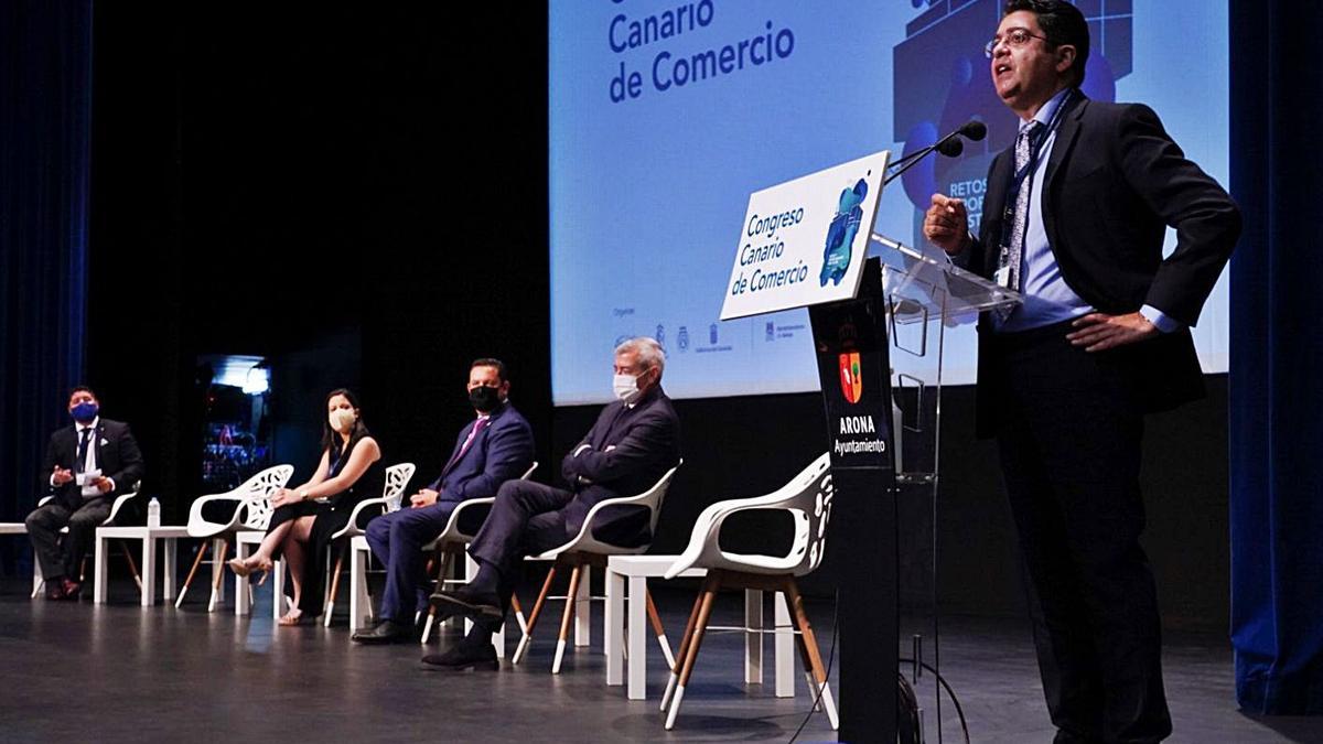 Pedro Martín, presidente del Cabildo de Tenerife, este miércoles en la inauguración del Congreso Canario de Comercio.