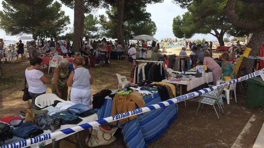 En junio, la zona verde de la Colònia acogió el &#039;Mercat Sant Notiris&#039;.