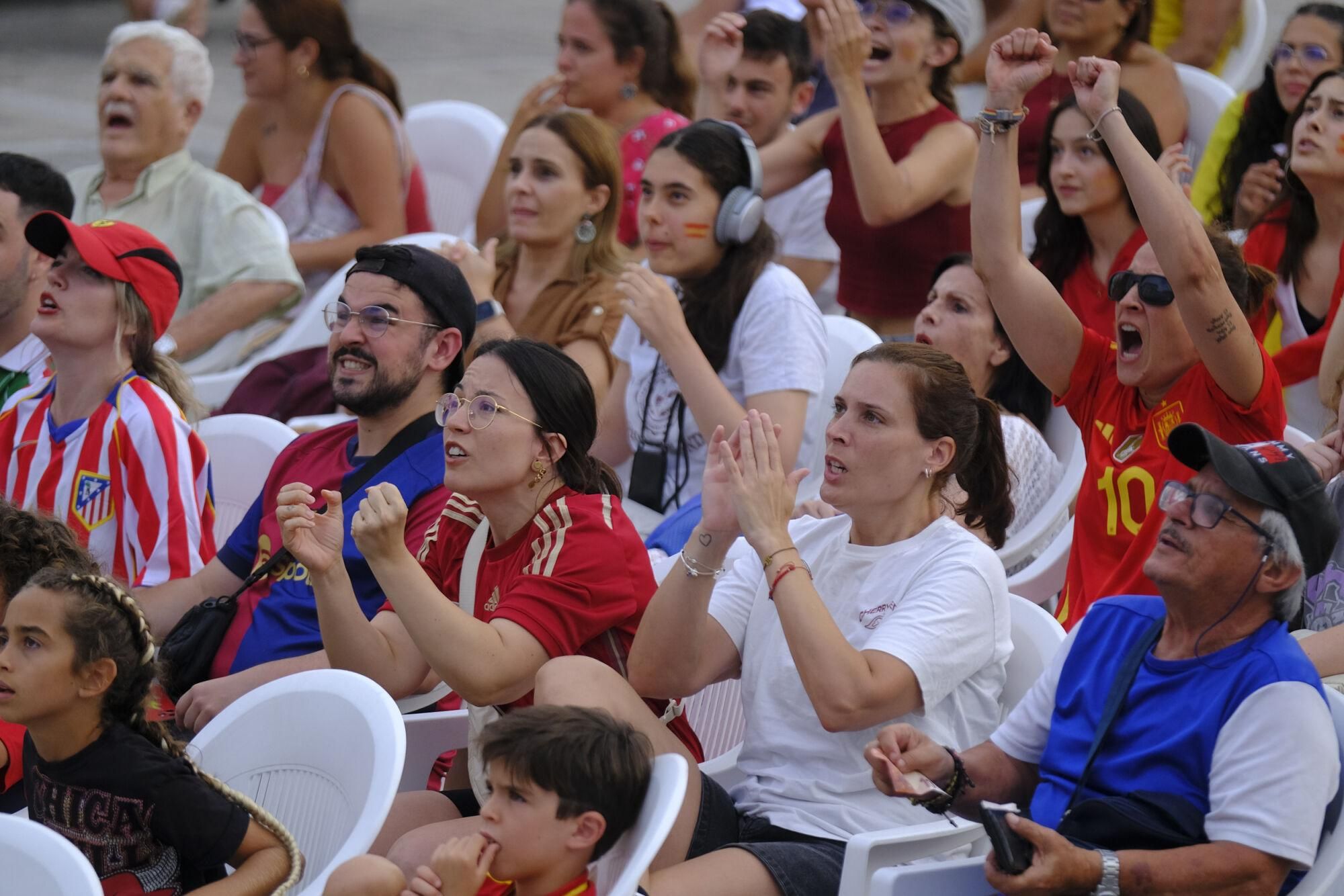 Ambiente de la final de la Eurocopa femenina de fútbol 
