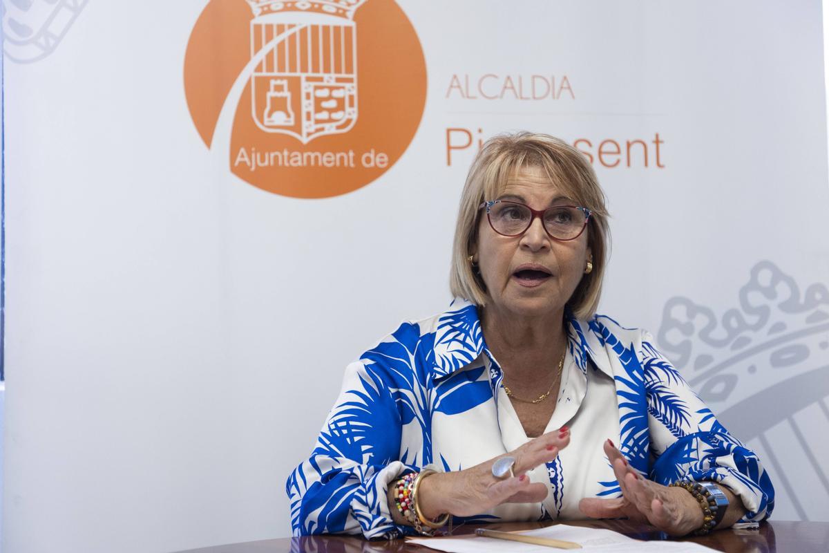 Conxa Garcia, alcaldesa de Picassent, durante la entrevista.