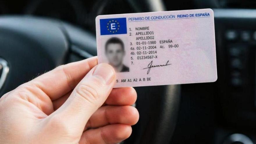 Confirmado: la Tráfico implanta un cambio histórico en el carné de conducir y amenaza con sanciones