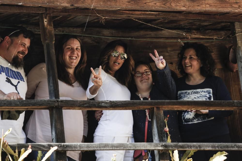 Eva Longoria visita su edén asturiano