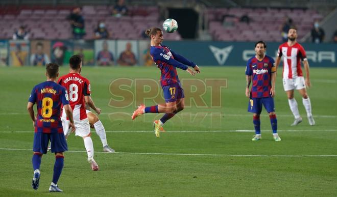 Las mejores imágenes del partido de LaLiga Santander entre el FC Barcelona y el Athletic de Bilbao disputado en el Camp Nou.