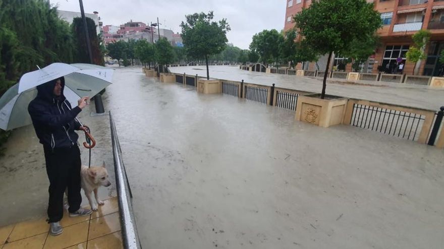 El barrio de San Pedro, el primer lugar donde se desborda el Segura