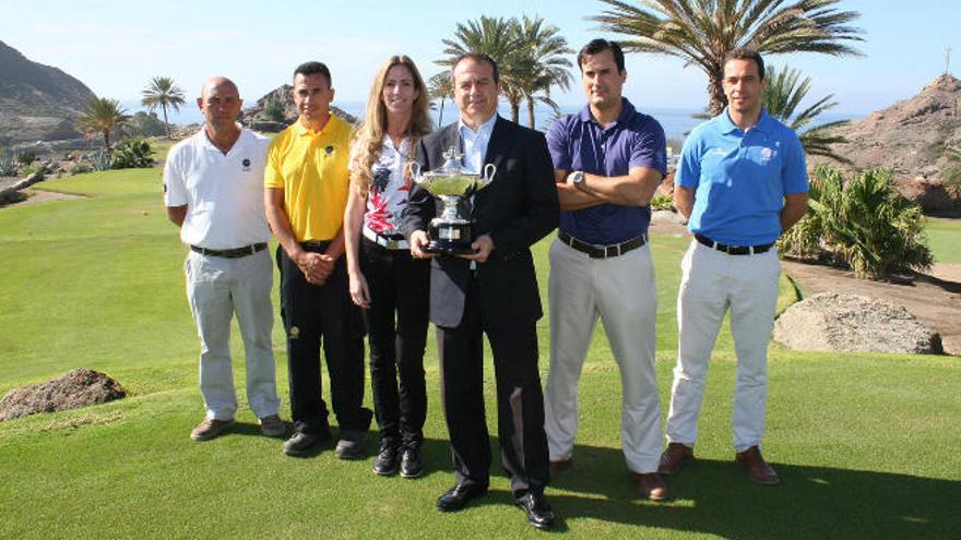 En la imagen, el equipo del club Anfi Tauro, que estará entre los quince competidores.