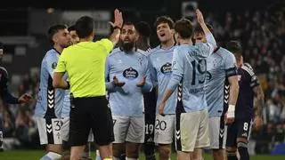 El Celta se la jugará en Lyon tras aguantar con diez medio partido