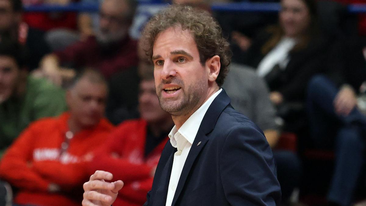 Roger Grimau, en la cancha del EA7 Emporio Armani Milan