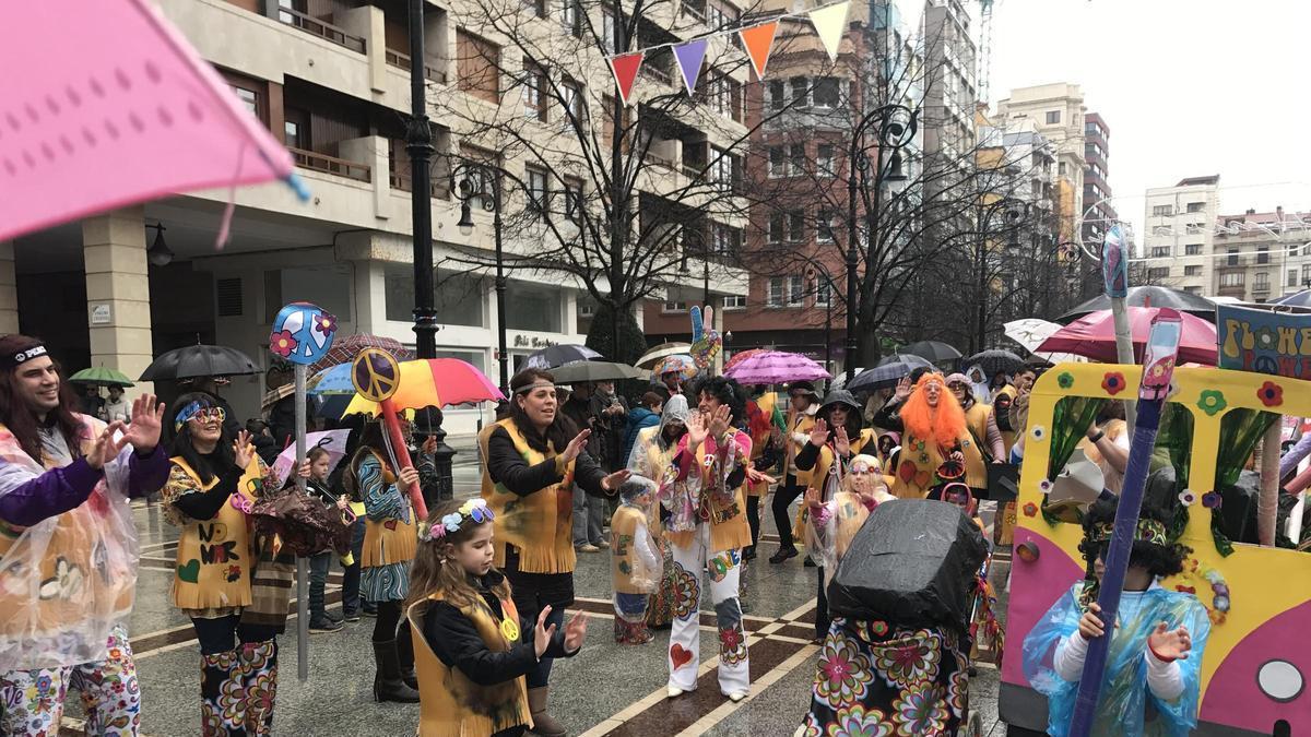 La borrasca "Oriana" aguará el Antroxu: la AEMET pone en alerta a Asturias, viernes y sábado, por lluvias, viento, oleaje y nieve a 600 metros