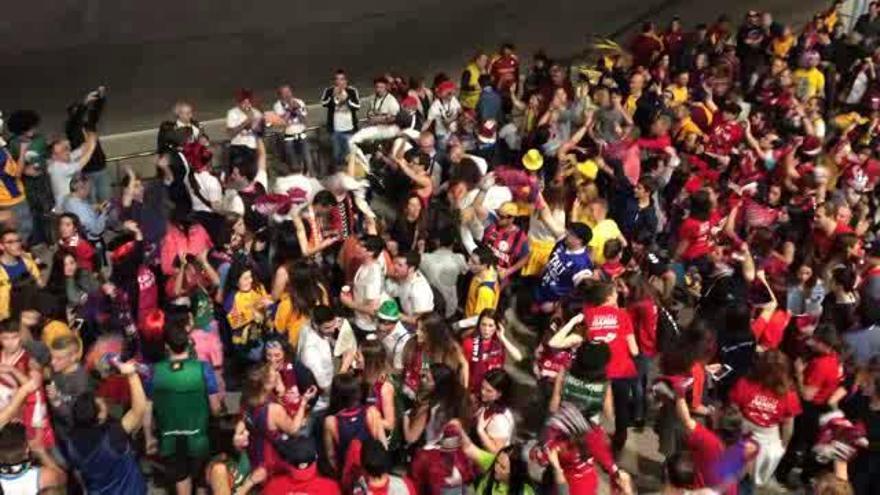 La fiesta de las aficiones en la Copa del Rey de baloncesto