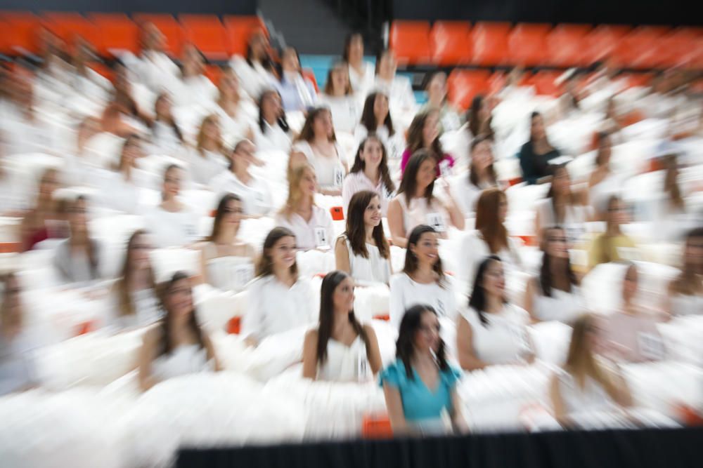 Ensayo de las candidatas a fallera mayor 2019 en la Fonteta