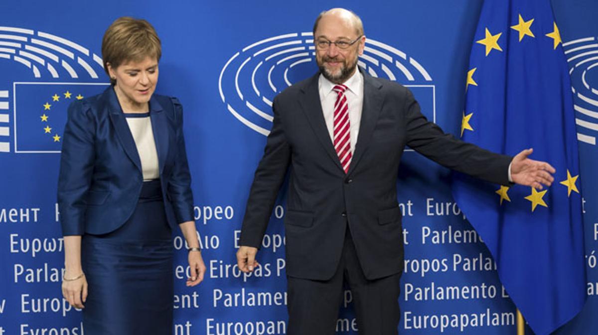 Sturgeon explica a Brussel·les el desig d’Escòcia de seguir a la UE.