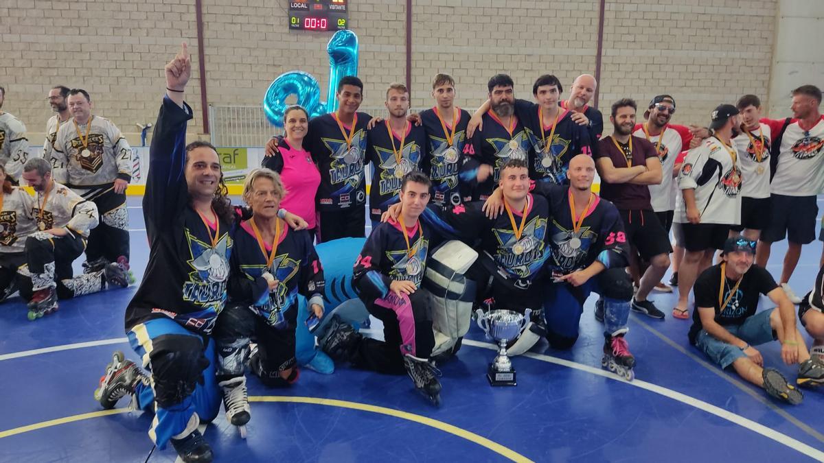 El Club Taurons de Nules de hockey en linea, campeón de la Copa Federación 2022-Adultos.