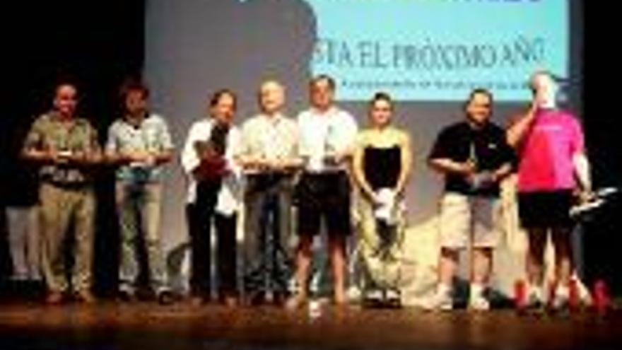 Teatro contraste logra tres premios del certamen