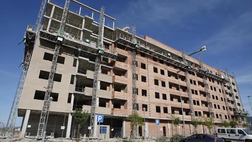 La Junta impedirá que la vivienda protegida acabe en fondos buitre