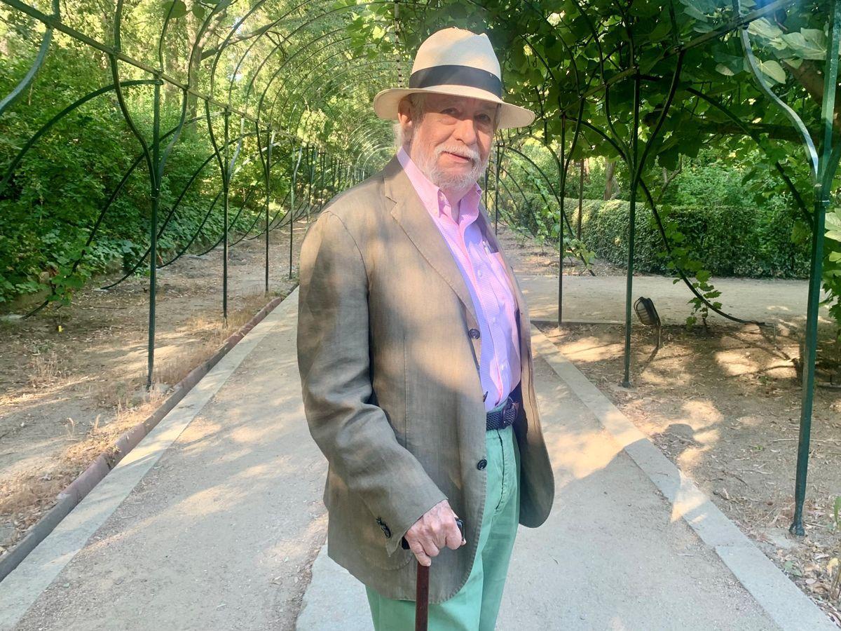 El escritor y crítico literario José María Guelbenzu