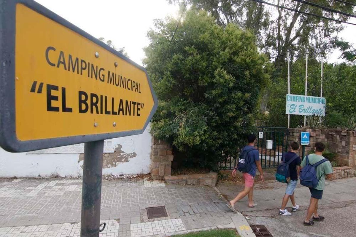 Entrada al Camping del Brillante.